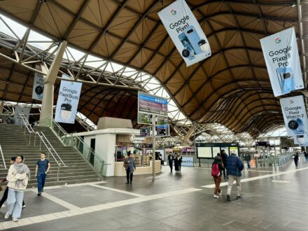 Google-Pixel-marketing-at-Southern-Cross-Station-Melbourne